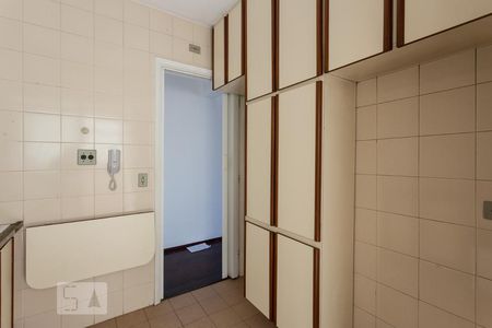 Apartamento à venda com 68m², 2 quartos e 1 vagaCozinha