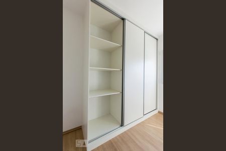 Apartamento para alugar com 54m², 2 quartos e 1 vagaQuarto