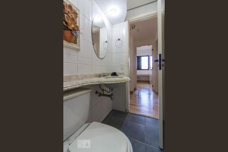 Banheiro de apartamento para alugar com 3 quartos, 74m² em Vila Mariana, São Paulo