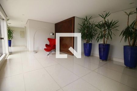 Apartamento à venda com 110m², 2 quartos e 2 vagas Apartamento à venda com 110m², 2 quartos e 2 vagasHall social