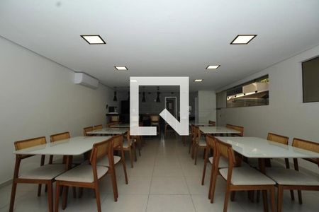 Apartamento à venda com 110m², 2 quartos e 2 vagas Apartamento à venda com 110m², 2 quartos e 2 vagasÁrea comum - Salão de festas