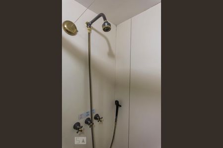 Banheiro de apartamento à venda com 1 quarto, 41m² em Jardim Paulista, São Paulo