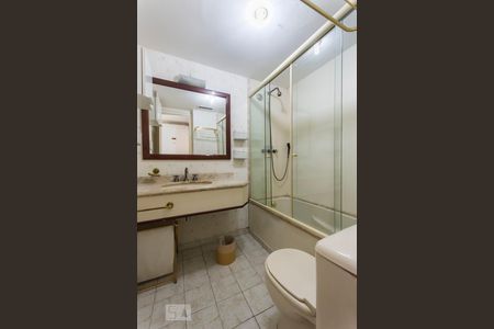 Banheiro de apartamento à venda com 1 quarto, 41m² em Jardim Paulista, São Paulo