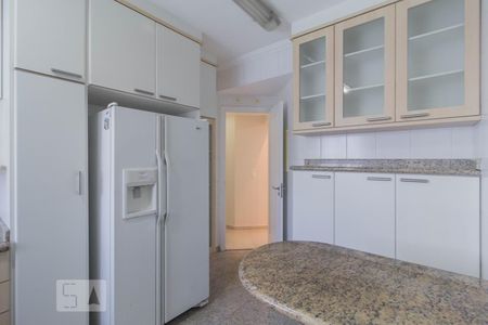 Apartamento para alugar com 120m², 3 quartos e 4 vagas Apartamento para alugar com 120m², 3 quartos e 4 vagasCozinha