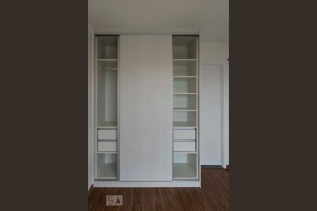 Suíte (Armários) de apartamento para alugar com 1 quarto, 45m² em Ipiranga, São Paulo