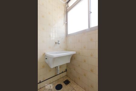 Área de serviço de apartamento à venda com 1 quarto, 50m² em Vila Itapura, Campinas