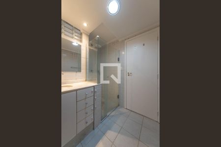 Apartamento à venda com 92m², 3 quartos e 1 vaga Apartamento à venda com 92m², 3 quartos e 1 vagaBanheiro Social