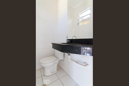 Apartamento à venda com 123m², 3 quartos e 3 vagas2º piso - banheiro