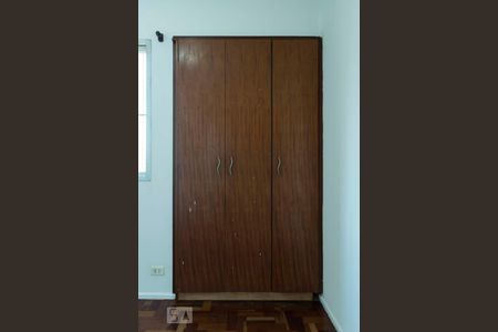 Quarto 1 (Armários) de apartamento para alugar com 2 quartos, 67m² em Saúde, São Paulo