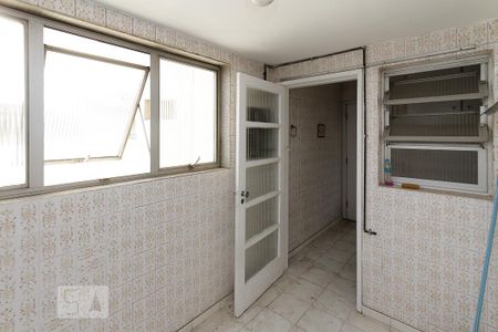Apartamento para alugar com 125m², 3 quartos e 1 vaga Apartamento para alugar com 125m², 3 quartos e 1 vaga[Areá de Serviço