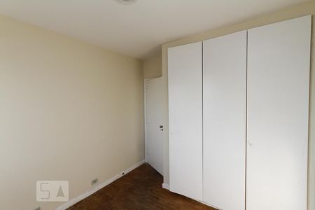 Quarto 01 de apartamento para alugar com 3 quartos, 125m² em Parque São Jorge, São Paulo