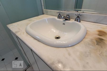 Apartamento para alugar com 98m², 3 quartos e 1 vagaBanheiro da suíte