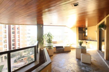 Varanda gourmet de apartamento à venda com 4 quartos, 243m² em Jardim Vitória Régia, São Paulo