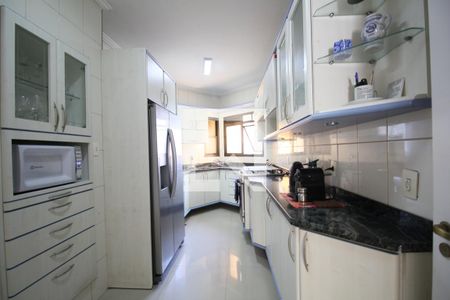 Cozinha de apartamento à venda com 4 quartos, 243m² em Jardim Vitória Régia, São Paulo