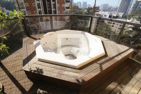 Varanda gourmet de apartamento à venda com 4 quartos, 243m² em Jardim Vitória Régia, São Paulo