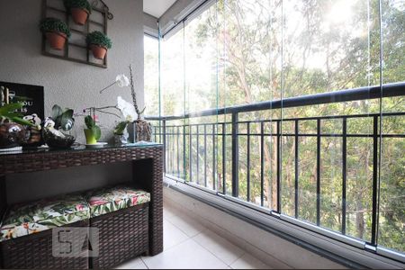 Apartamento à venda com 65m², 3 quartos e 1 vagavaranda