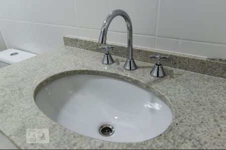 Banheiro de apartamento para alugar com 1 quarto, 41m² em Vila Campesina, Osasco