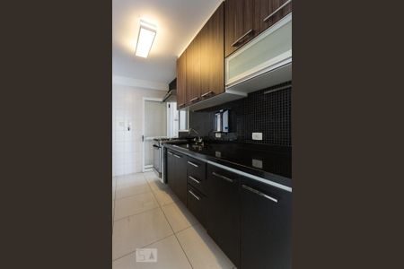 Apartamento à venda com 90m², 2 quartos e 2 vagas Apartamento à venda com 90m², 2 quartos e 2 vagasCozinha