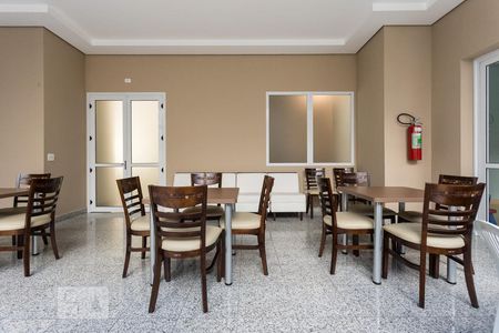 Apartamento à venda com 90m², 2 quartos e 2 vagas Apartamento à venda com 90m², 2 quartos e 2 vagasSalão de festas