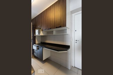 Apartamento à venda com 90m², 2 quartos e 2 vagas Apartamento à venda com 90m², 2 quartos e 2 vagasCozinha