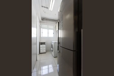 Apartamento à venda com 90m², 2 quartos e 2 vagas Apartamento à venda com 90m², 2 quartos e 2 vagasÁrea de serviço