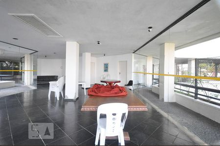 Apartamento à venda com 59m², 2 quartos e 1 vagasalão de festa