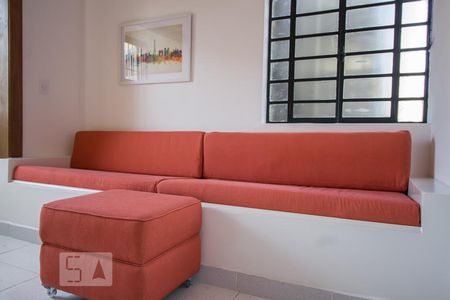 Sala detalhe de casa para alugar com 1 quarto, 41m² em Sumaré, São Paulo