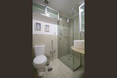 Banheiro de apartamento à venda com 1 quarto, 41m² em Jardim Paulista, São Paulo