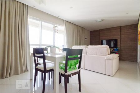 Sala de apartamento à venda com 3 quartos, 108m² em Parque das Flores., Campinas