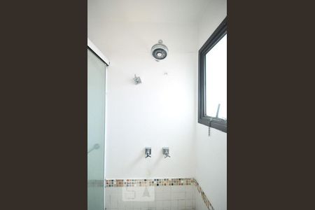 Apartamento à venda com 236m², 4 quartos e 4 vagasdetalhe do banheiro suíte 3