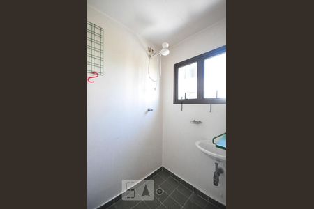 Apartamento à venda com 236m², 4 quartos e 4 vagasbanheiro de serviço