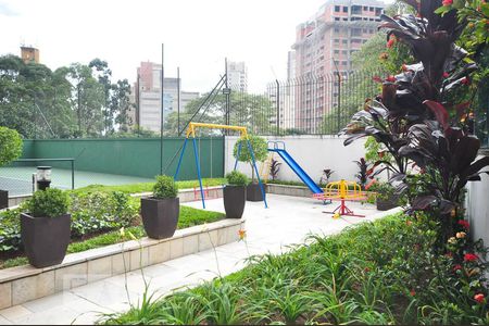 Apartamento à venda com 236m², 4 quartos e 4 vagasplayground