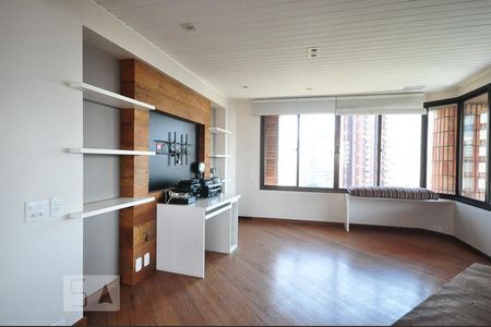 sala de tv de apartamento para alugar com 4 quartos, 236m² em Vila Suzana, São Paulo