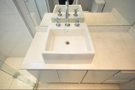 Apartamento para alugar com 87m², 2 quartos e 2 vagasdetalhe do banheiro suíte 2