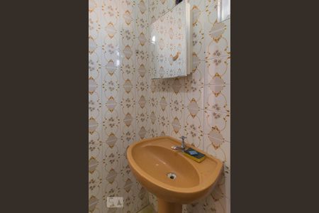 Banheiro de apartamento à venda com 2 quartos, 65m² em Vila Galvão, Guarulhos