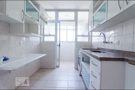 Apartamento à venda com 78m², 2 quartos e 1 vagaCozinha