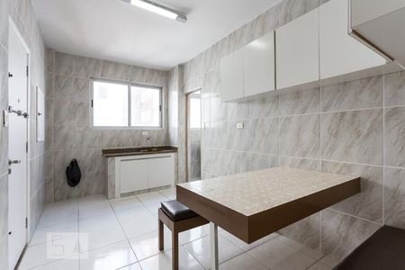 Apartamento à venda com 85m², 2 quartos e 1 vagaCozinha