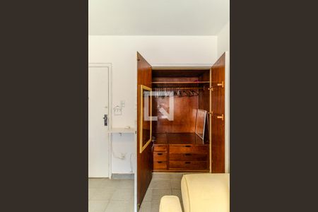 Sala de kitnet/studio para alugar com 1 quarto, 46m² em Santa Cecília, São Paulo