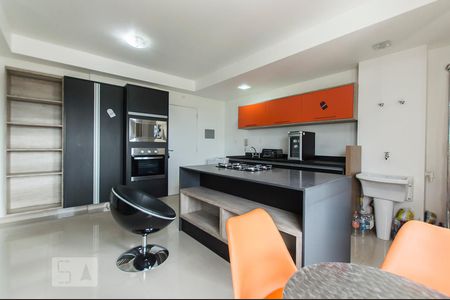 Sala de apartamento para alugar com 1 quarto, 43m² em Empresarial 18 do Forte, Barueri
