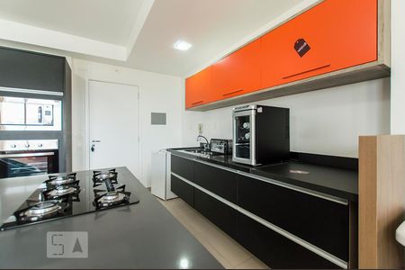 Cozinha de apartamento à venda com 1 quarto, 43m² em Empresarial 18 do Forte, Barueri