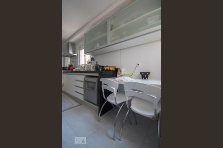 Apartamento para alugar com 178m², 4 quartos e 3 vagas Apartamento para alugar com 178m², 4 quartos e 3 vagasCozinha