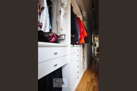 Apartamento para alugar com 70m², 1 quarto e 1 vagaarmário da suíte 
