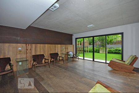 Apartamento para alugar com 70m², 1 quarto e 1 vagasalão de festa