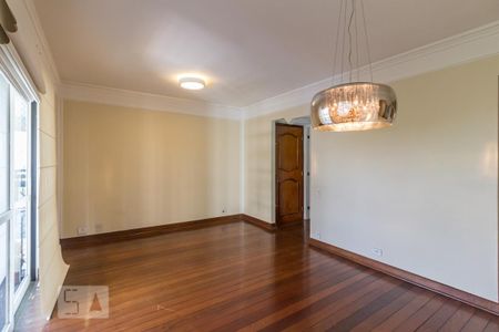 Apartamento à venda com 105m², 2 quartos e 2 vagasSala