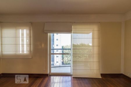 Apartamento à venda com 105m², 2 quartos e 2 vagasSala