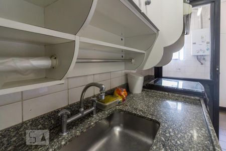 Apartamento à venda com 105m², 2 quartos e 2 vagasCozinha