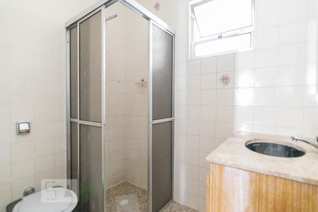 Banheiro de apartamento para alugar com 2 quartos, 75m² em Santa Maria, São Caetano do Sul