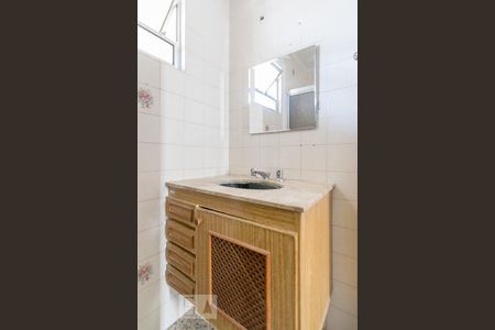 Banheiro de apartamento para alugar com 2 quartos, 75m² em Santa Maria, São Caetano do Sul