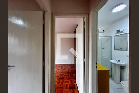 Apartamento à venda com 68m², 2 quartos e 1 vagaCorredor Quartos 