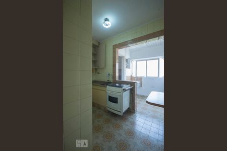 Cozinha de apartamento à venda com 2 quartos, 68m² em Vila Cordeiro, São Paulo